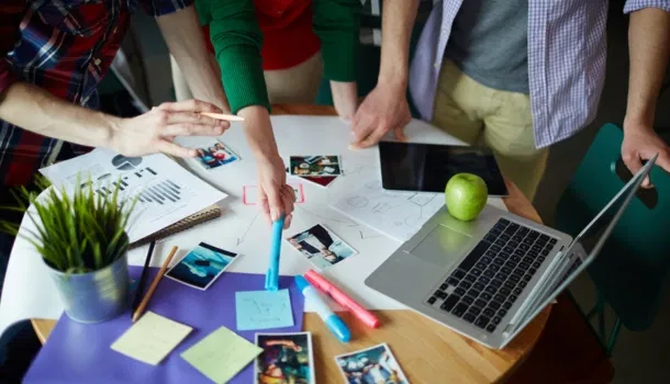 Pop-up Experience Center